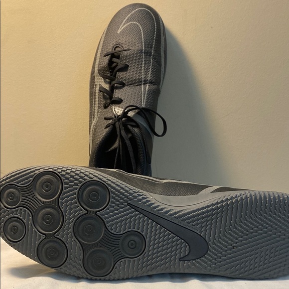 Nike Phantom Gray Athletic Shoes with Mesh Upper and Cushioned Sole, Like NEW main image 7